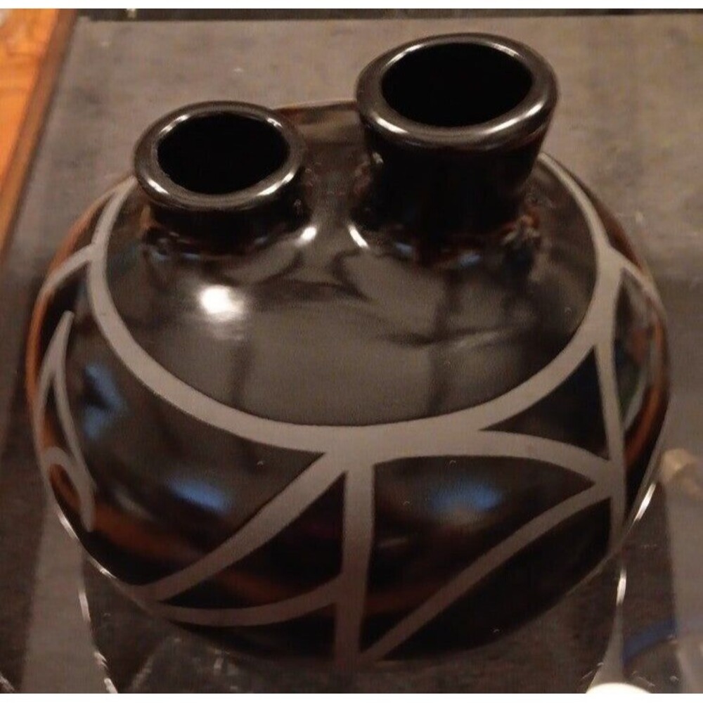 Rare Vintage George & Georgene Garrett Black Sothwestern Pottery From 1988